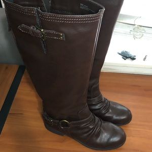 Size 8 tall brown boots